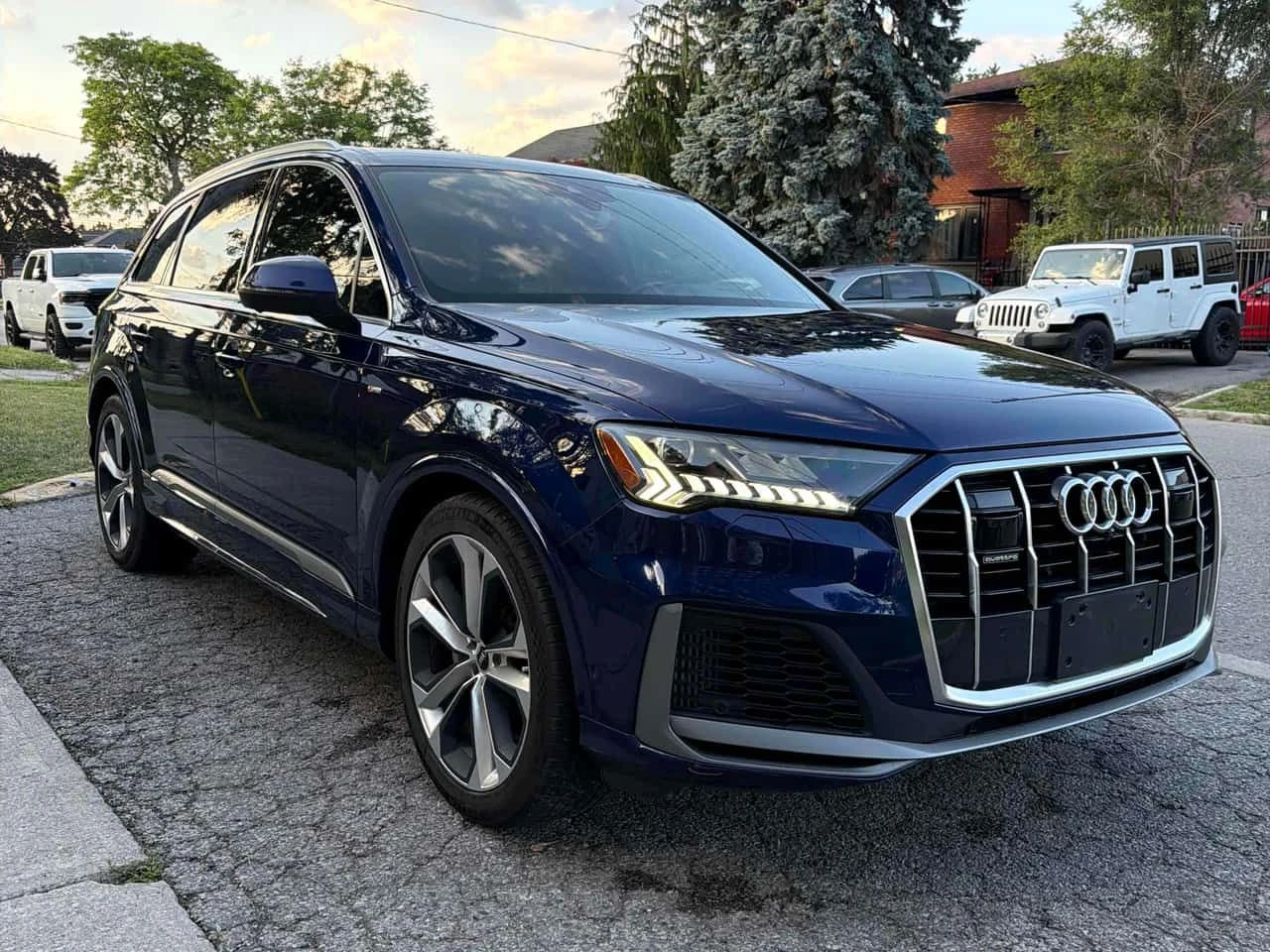 Audi Q7 Technik  CARFAX, снимка 14 - Автомобили и джипове - 55218822