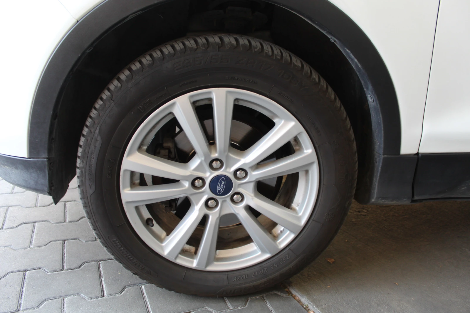 Ford Kuga 1.5Д, снимка 11 - Автомобили и джипове - 55588486
