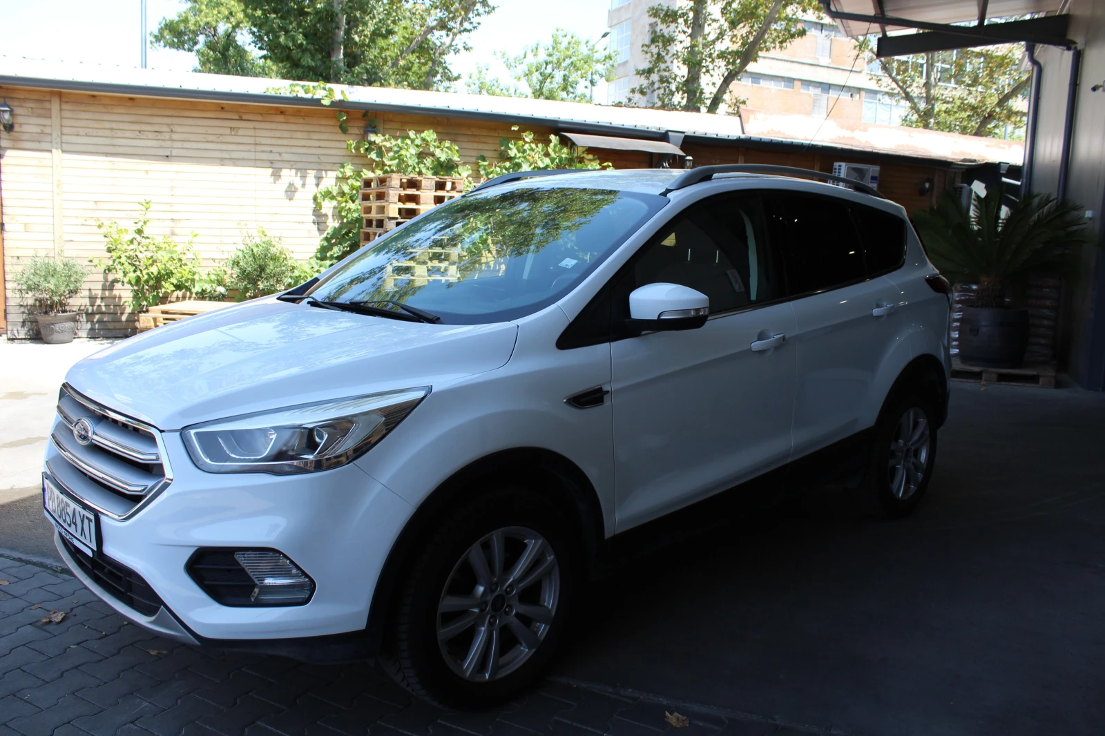 Ford Kuga 1.5Д, снимка 7 - Автомобили и джипове - 55588486