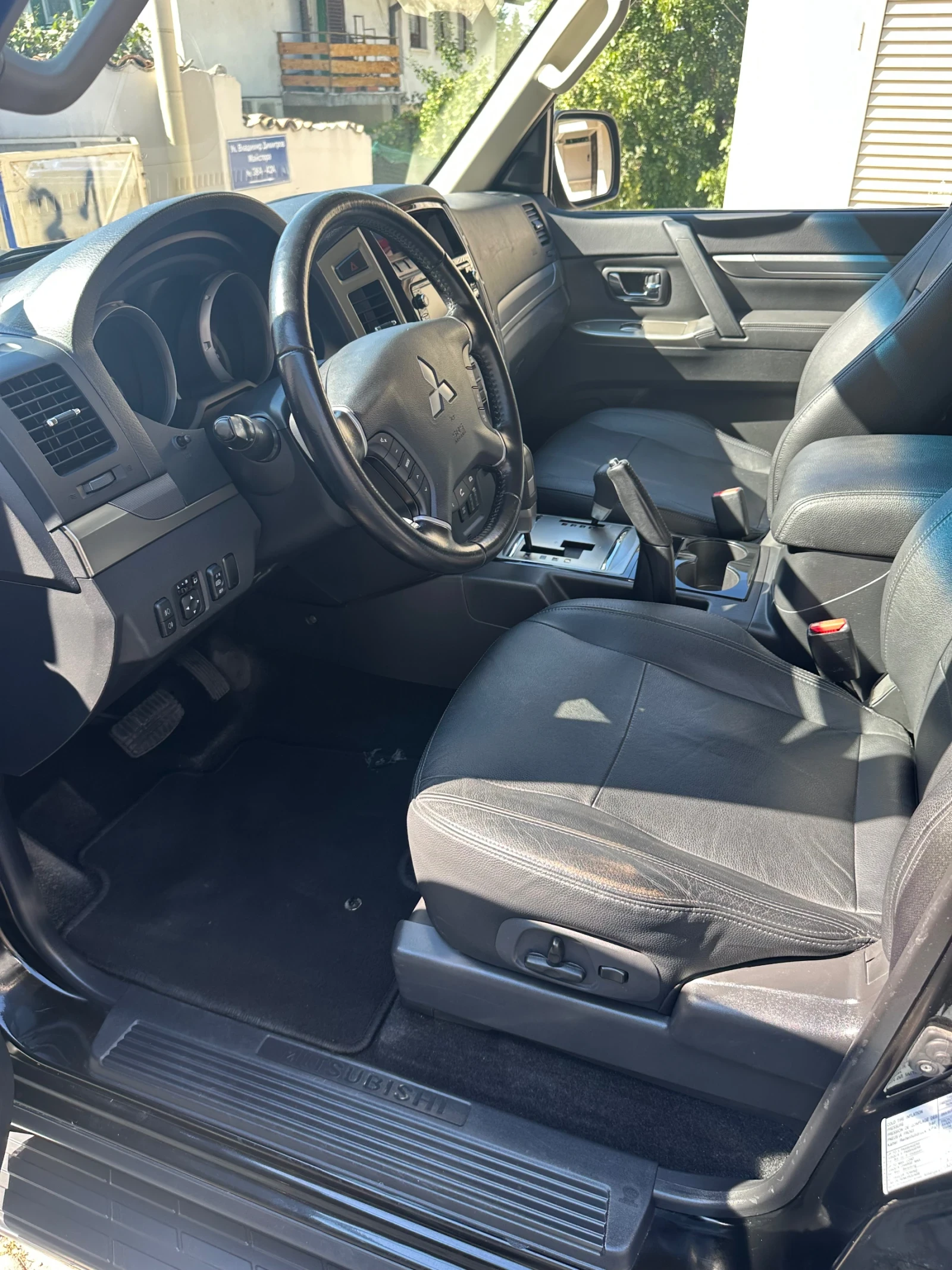 Mitsubishi Pajero 3.2 d-id 192hp EURO 6B, снимка 4 - Автомобили и джипове - 55741132