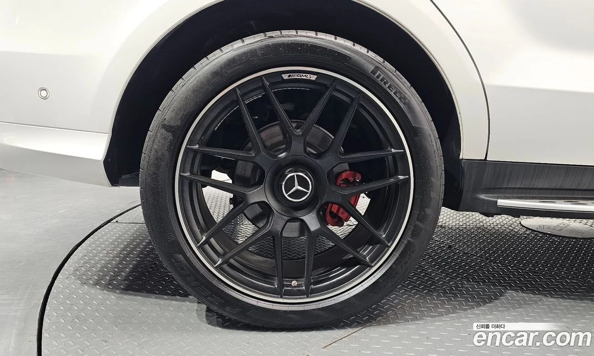 Mercedes-Benz GLE GLE350 d 4MATIC, снимка 5 - Автомобили и джипове - 56122037