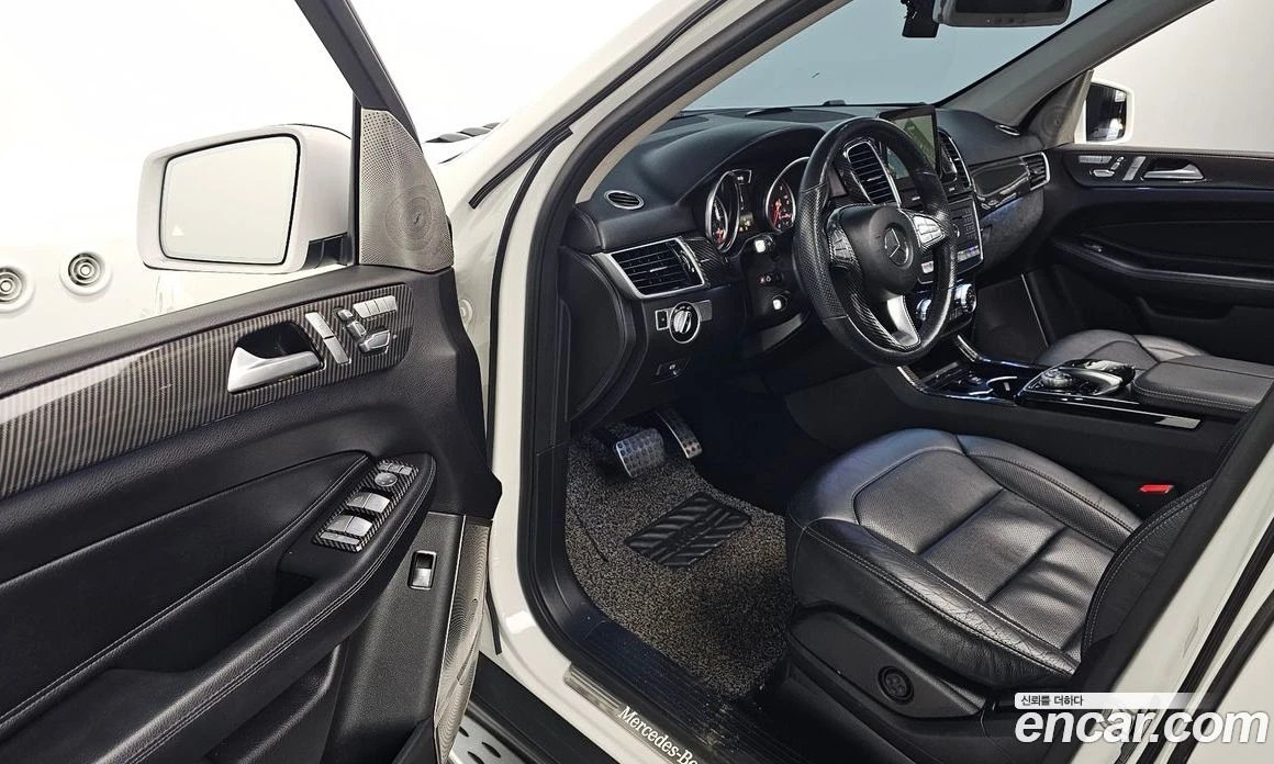 Mercedes-Benz GLE GLE350 d 4MATIC, снимка 10 - Автомобили и джипове - 56122037