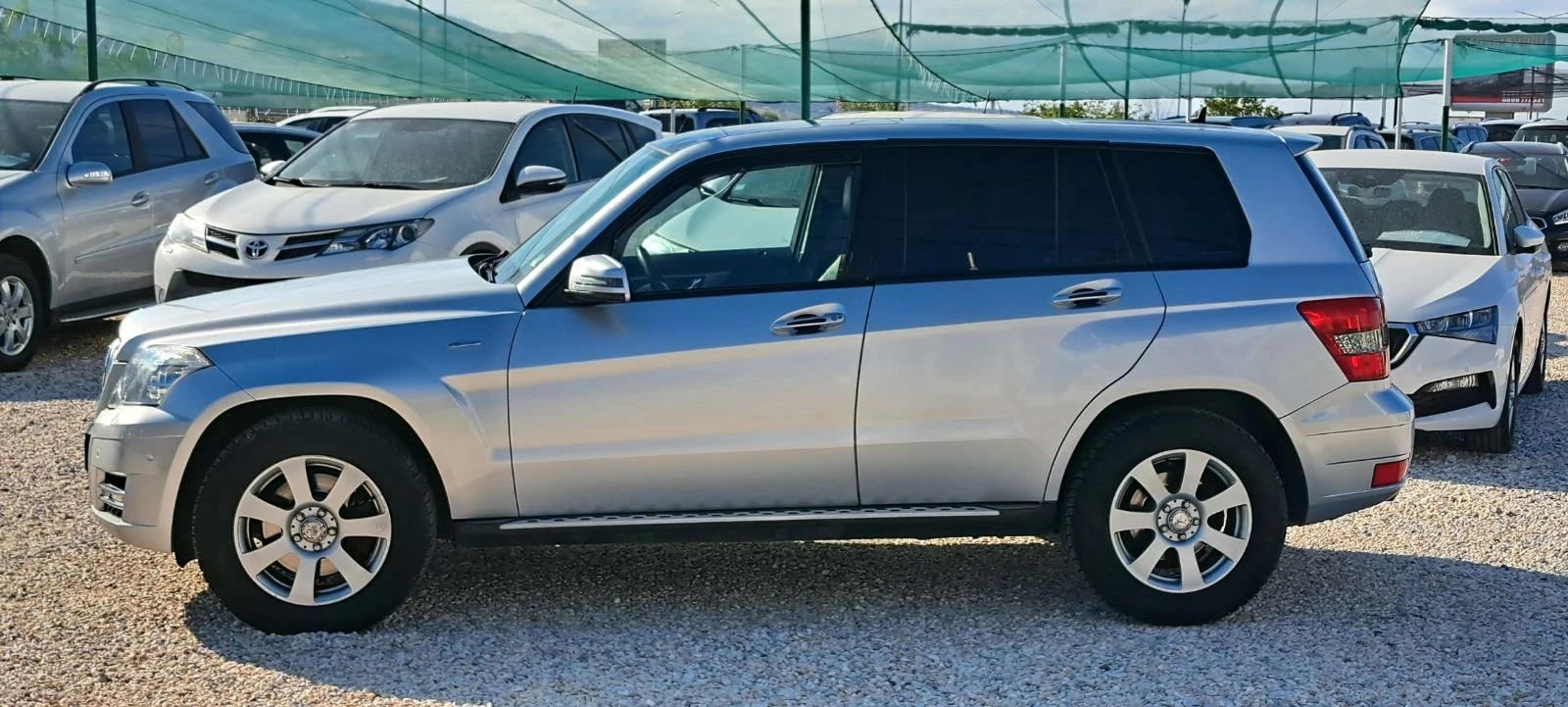 Mercedes-Benz GLK 220 170кс 4х4 Full екстри, обслужена от а-я, снимка 4 - Автомобили и джипове - 56215472