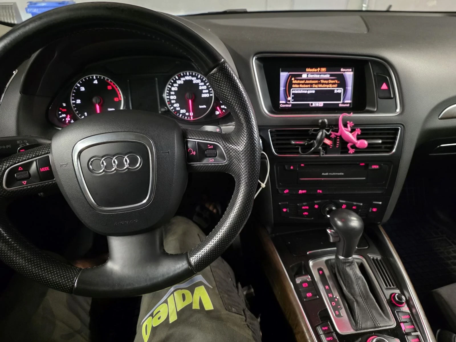 Audi Q5, снимка 9 - Автомобили и джипове - 56247046
