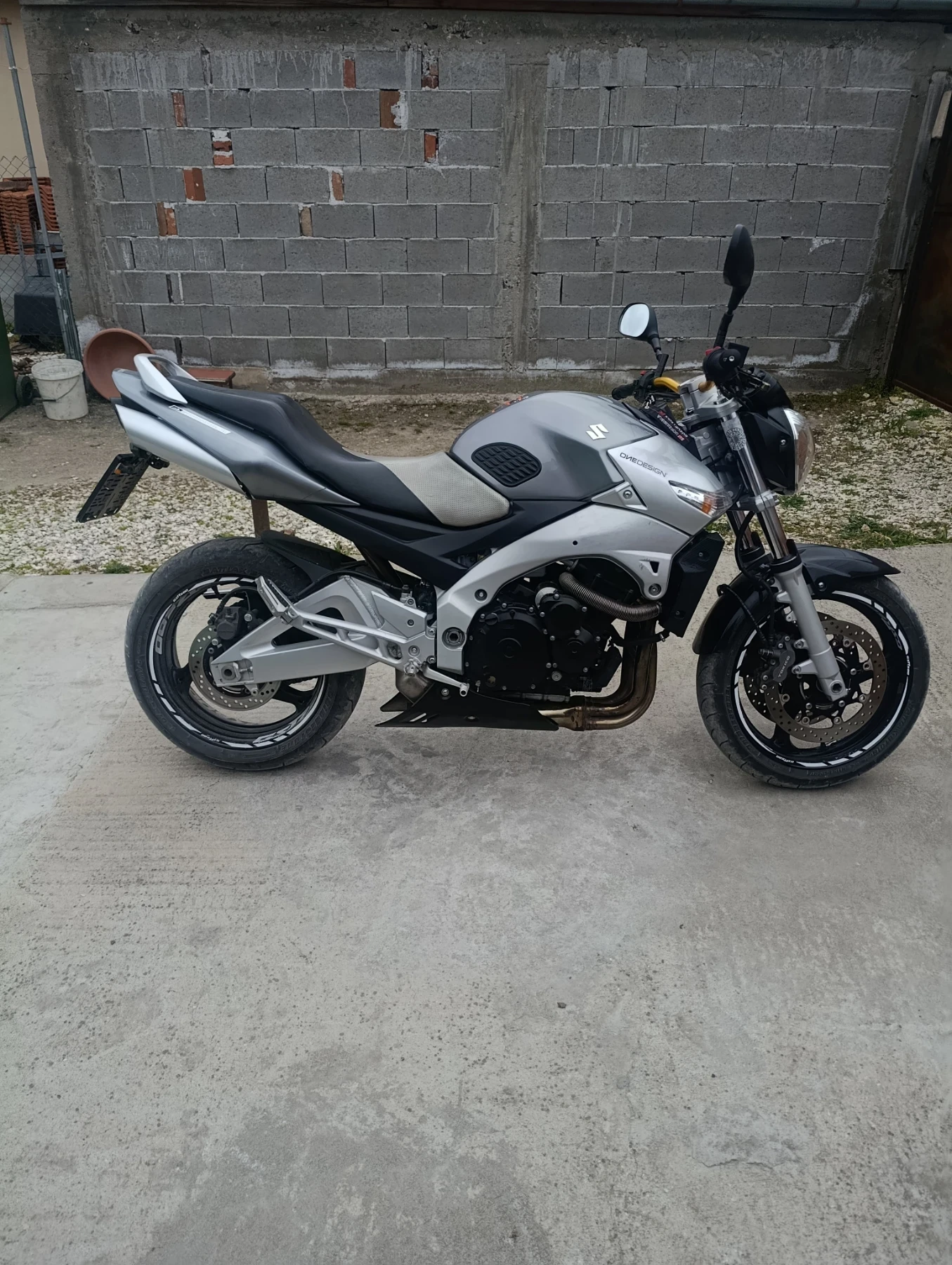 Suzuki Gsr 600 | Mobile.bg � ����������� 4