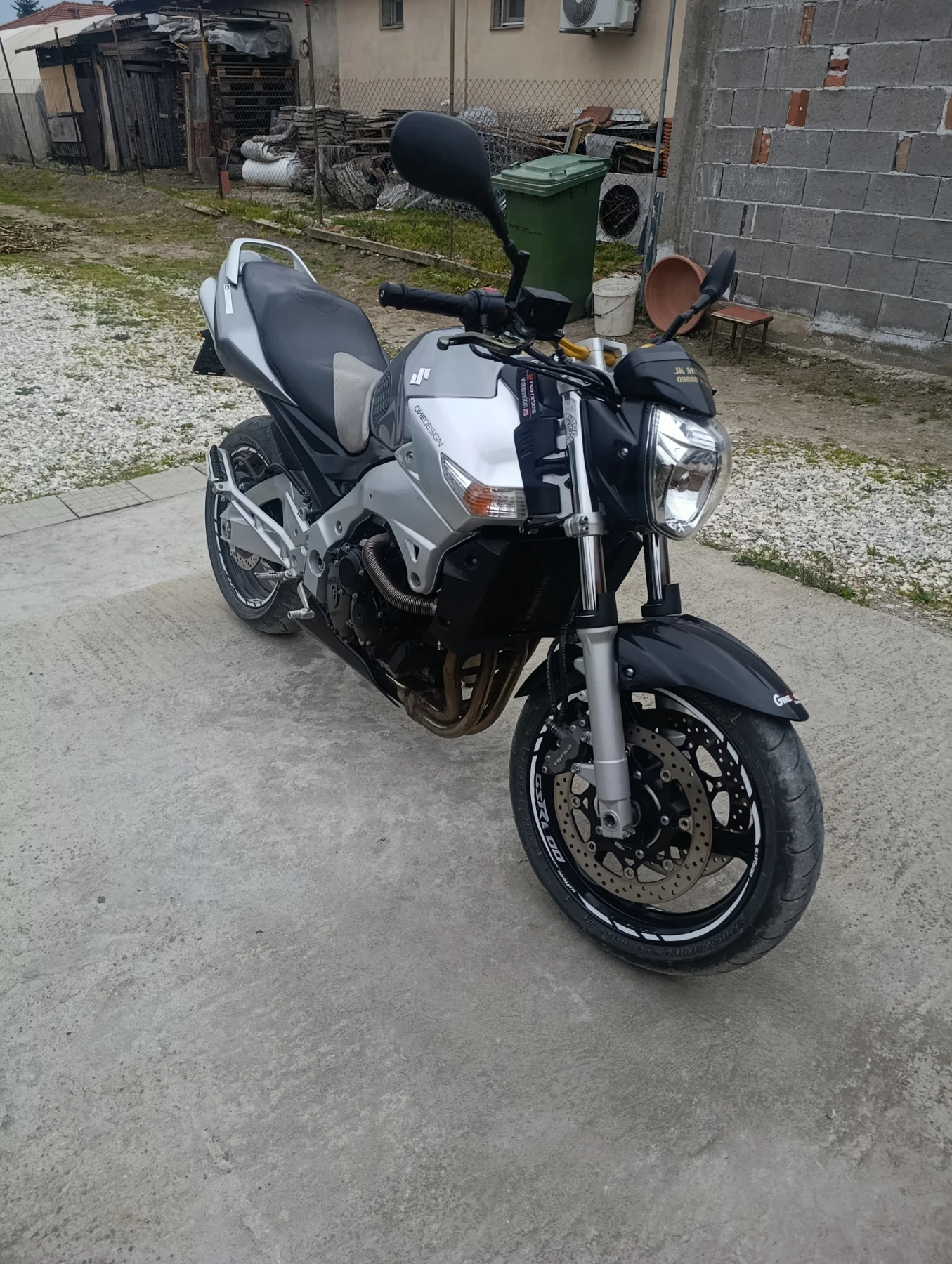 Suzuki Gsr 600