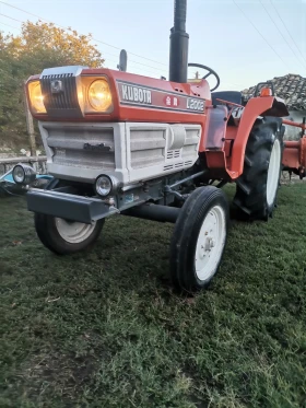 Трактор Kubota 2002L, снимка 1