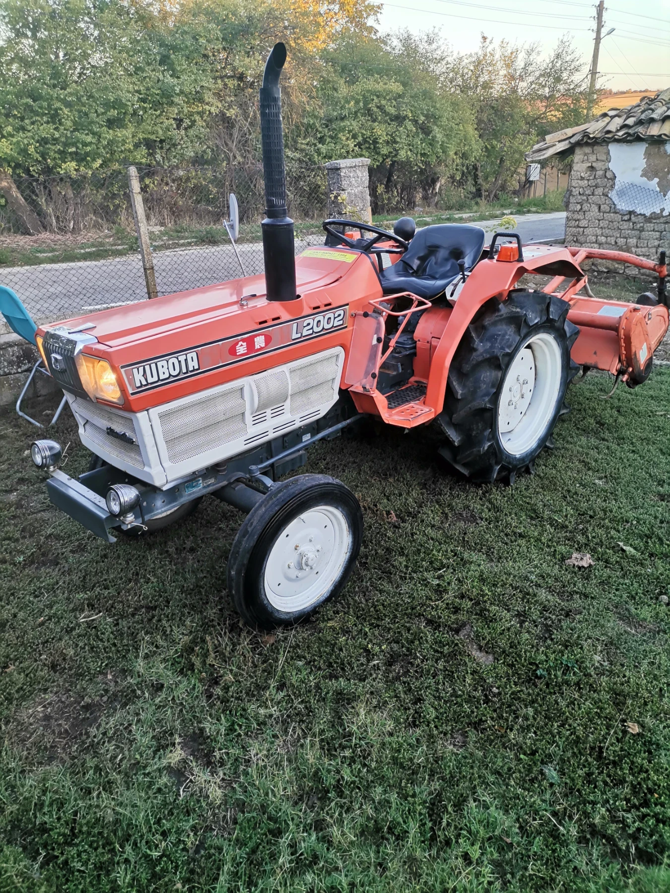 Трактор Kubota 2002L - изображение 2