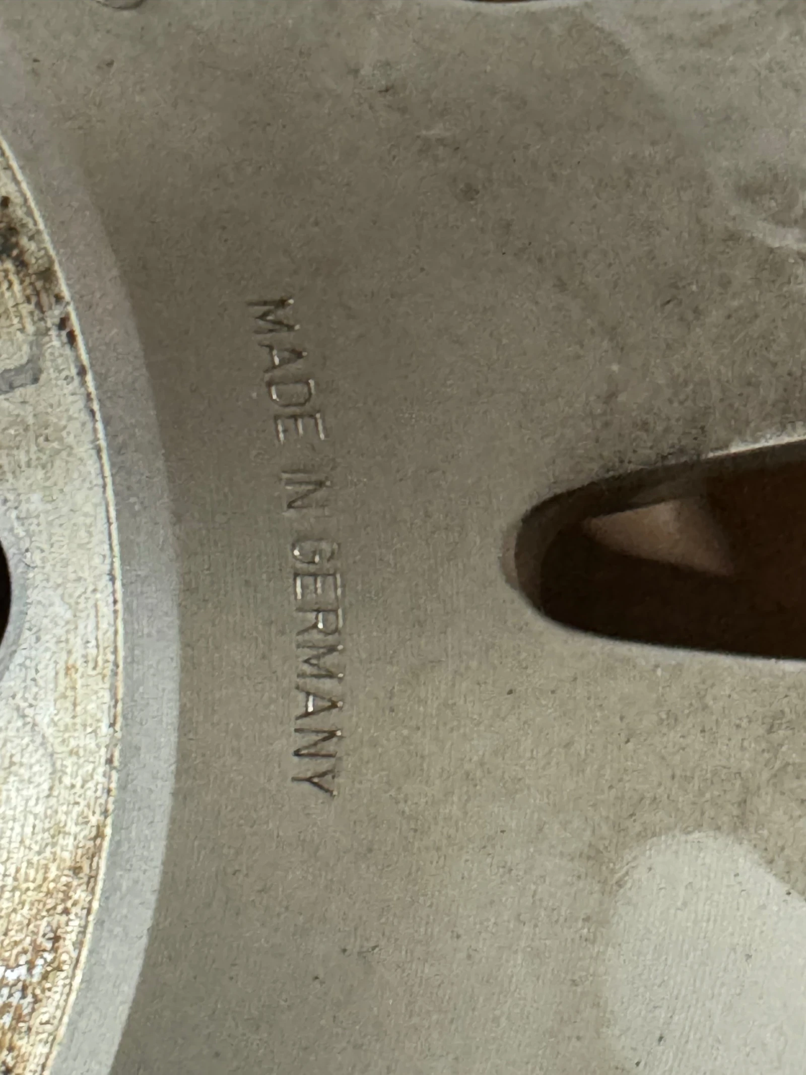    265/40R20  Audi A8 | Mobile.bg   3