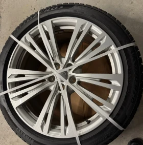        265/40R20  Audi A8