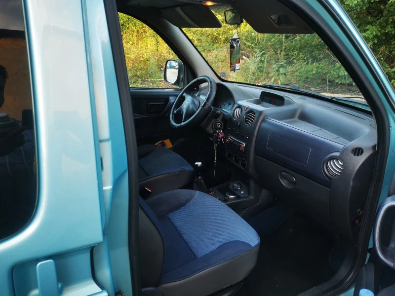 Citroen Berlingo 1.4i метан-* КЛИМАТИК* -* ИТАЛИЯ* , снимка 10 - Автомобили и джипове - 47033983