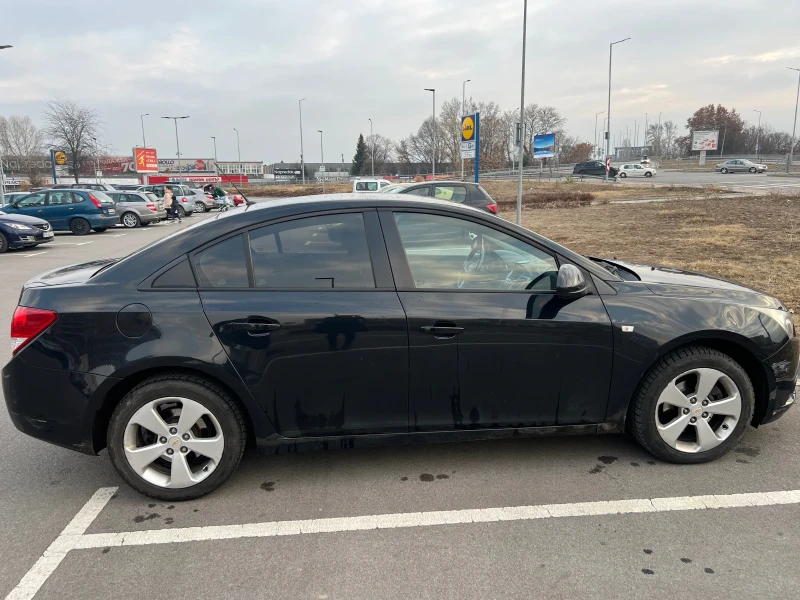 Chevrolet Cruze, снимка 8 - Автомобили и джипове - 48347306