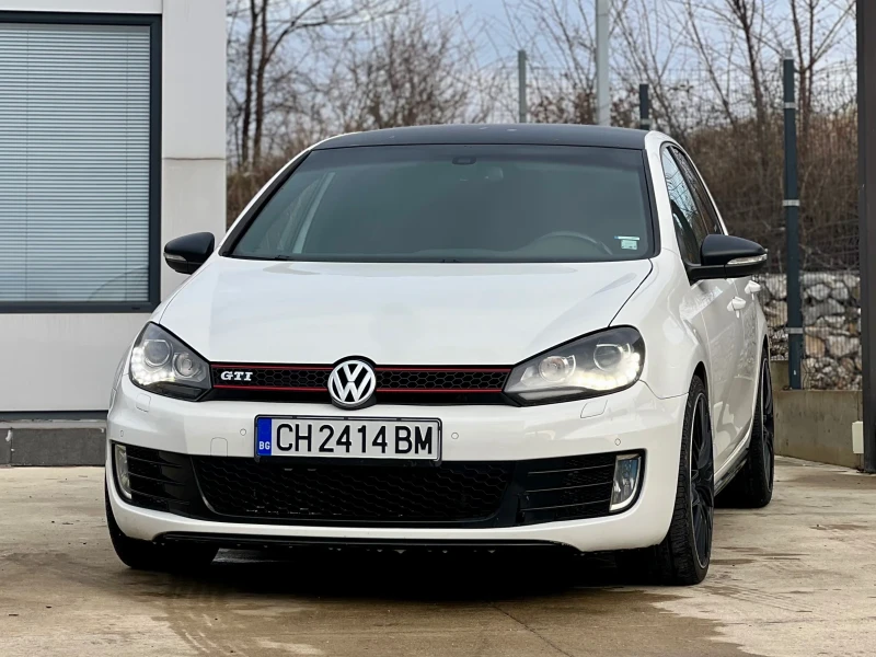 VW Golf * GTI-211HP* ТОП ДЖАНТА* ПОДГРЕВ* ОБСЛУЖЕН* , снимка 2 - Автомобили и джипове - 48443278