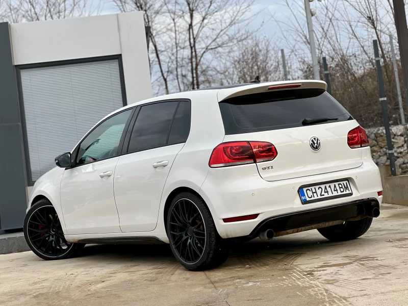 VW Golf * GTI-211HP* ТОП ДЖАНТА* ПОДГРЕВ* ОБСЛУЖЕН* , снимка 5 - Автомобили и джипове - 48443278