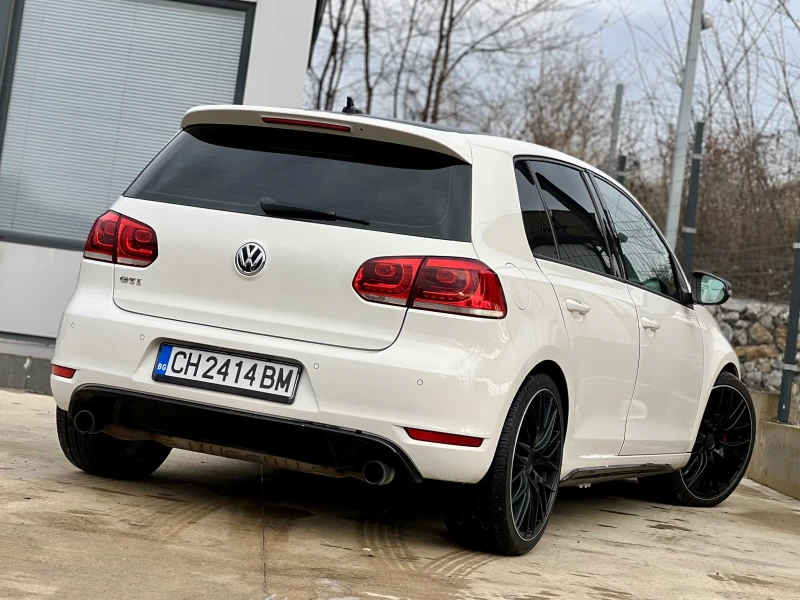 VW Golf * GTI-211HP* ТОП ДЖАНТА* ПОДГРЕВ* ОБСЛУЖЕН* , снимка 4 - Автомобили и джипове - 48443278