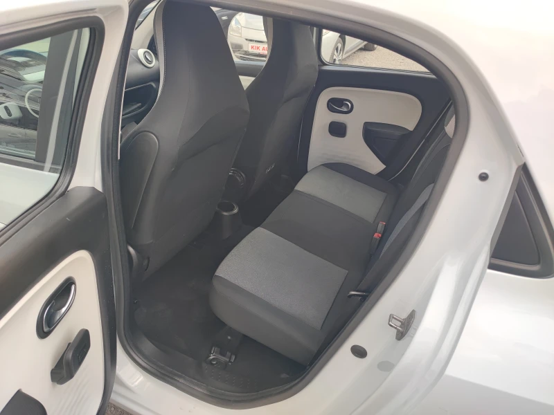 Renault Twingo 1.0 - 70ks - КЛИМАТИК , снимка 14 - Автомобили и джипове - 50389749