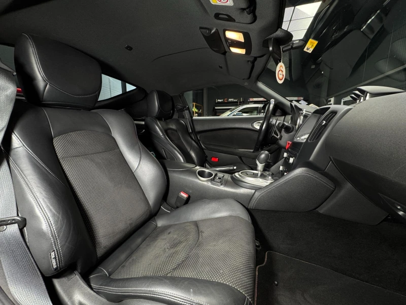 Nissan 370Z NISMO VQ37 Camera* BOSE* Подгрев, снимка 7 - Автомобили и джипове - 51855070