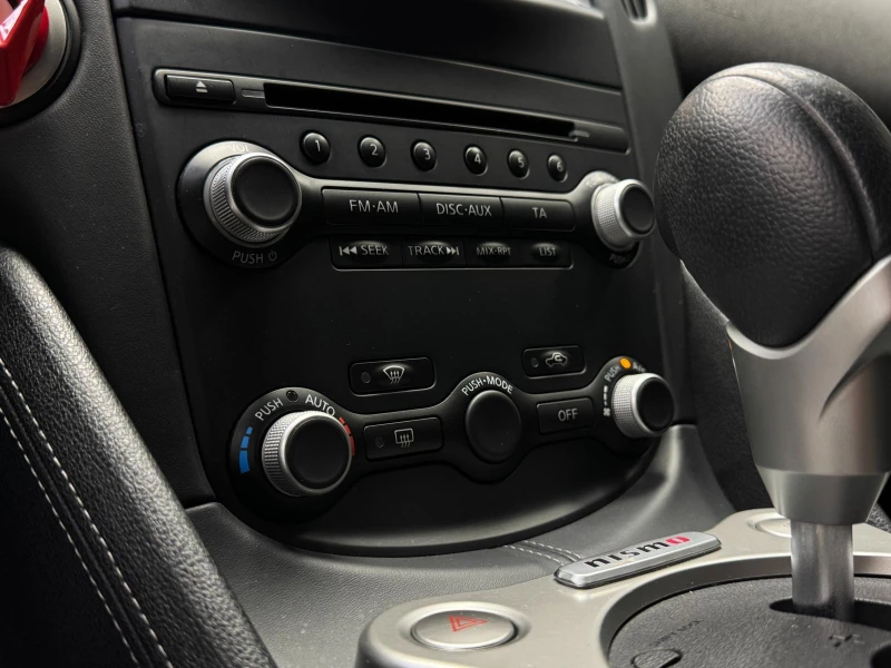 Nissan 370Z NISMO VQ37 Camera* BOSE* Подгрев, снимка 17 - Автомобили и джипове - 51855070