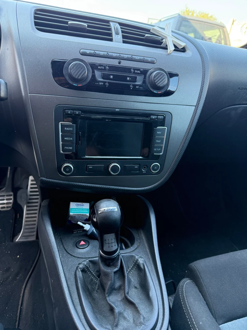 Seat Leon 2.0 cupra R, снимка 10 - Автомобили и джипове - 52902934