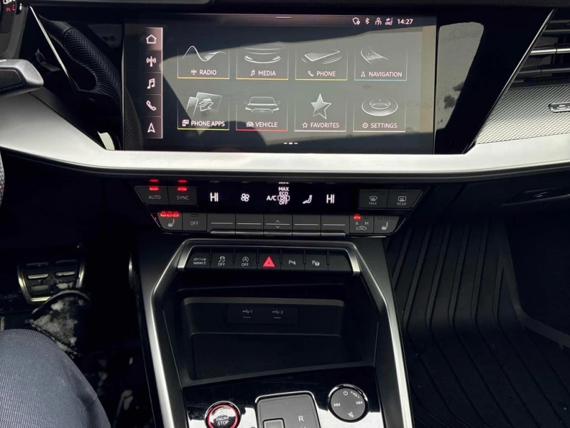 Audi S3 * Progressiv * CARFAX * БЕЗ ПЪРВОНАЧАЛНА ВНОСКА, снимка 9 - Автомобили и джипове - 53156733