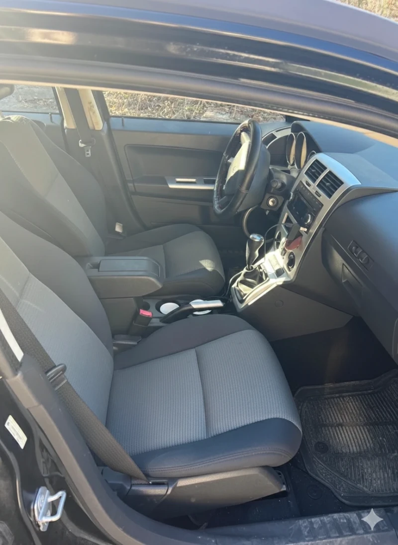 Dodge Caliber, снимка 3 - Автомобили и джипове - 53213163