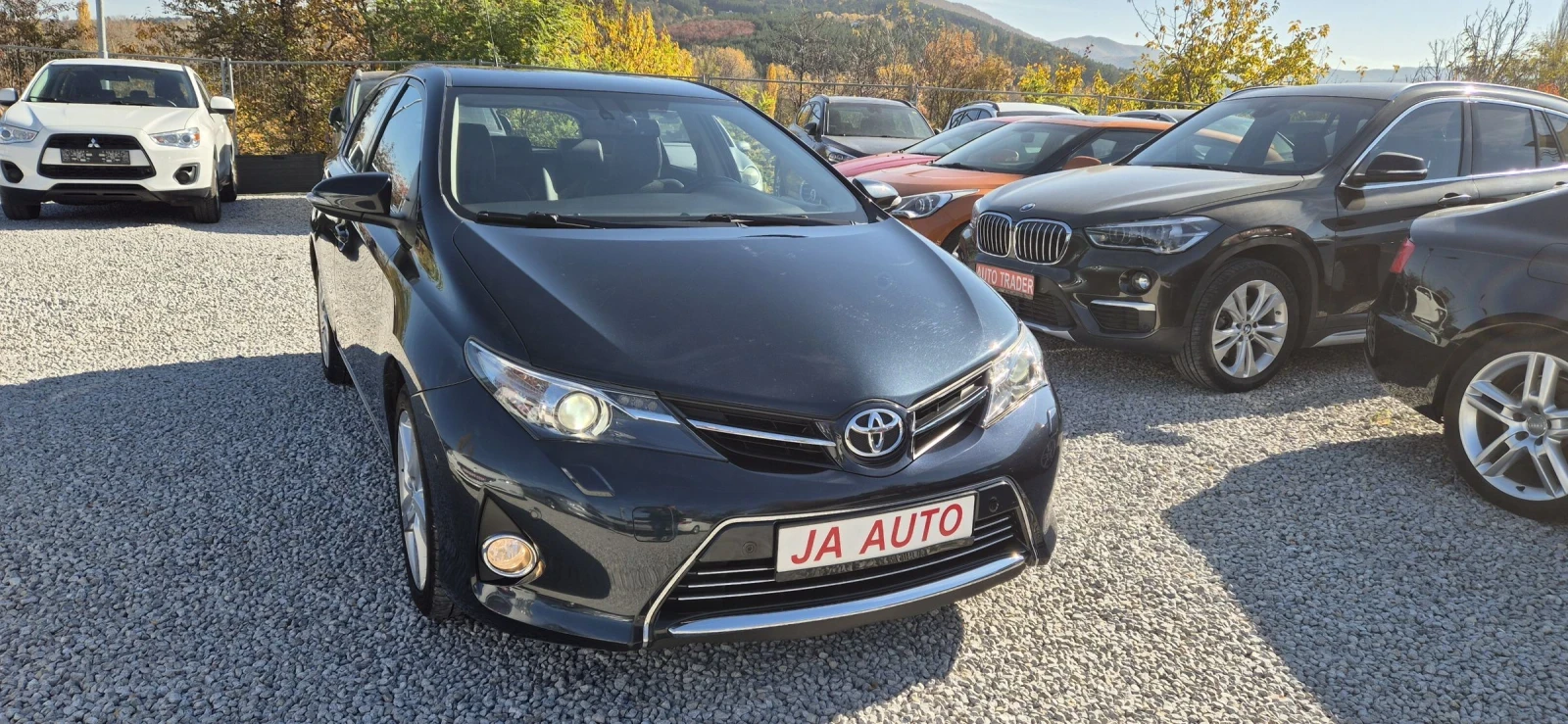 Toyota Auris 1.6-132кс.  NAVY - изображение 3