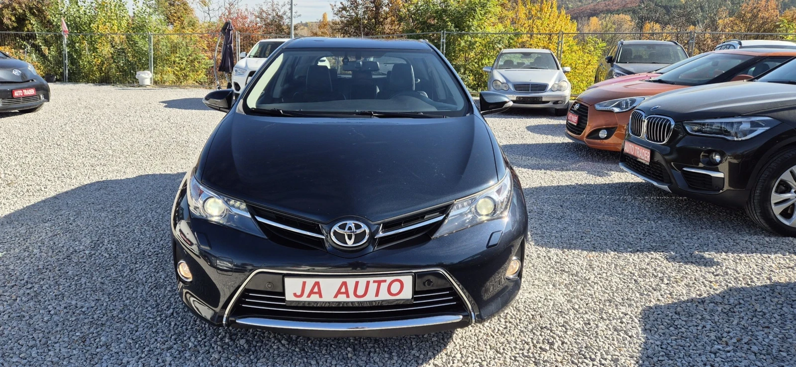 Toyota Auris 1.6-132кс.  NAVY - изображение 2