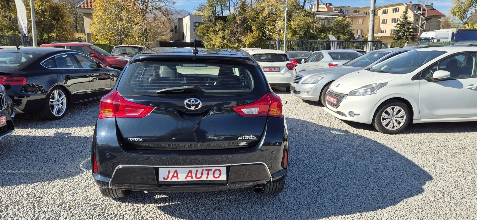 Toyota Auris 1.6-132кс.  NAVY - изображение 8