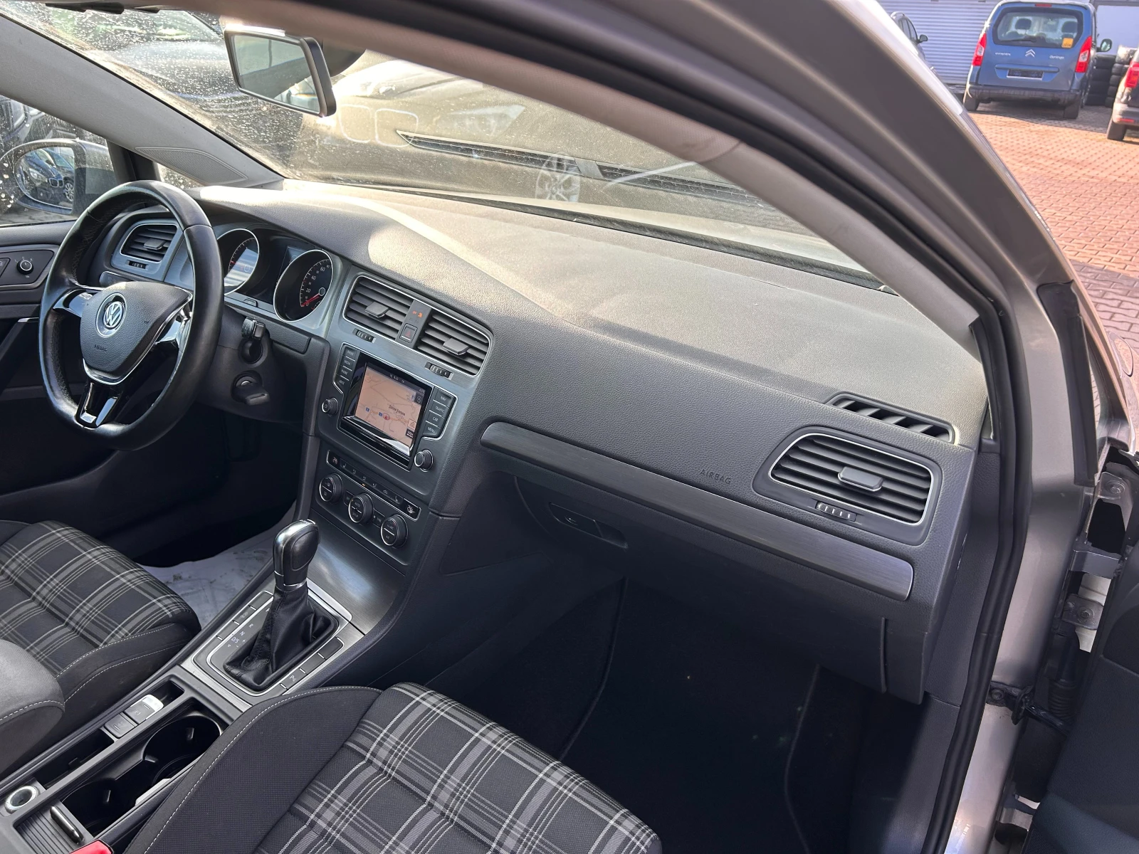 VW Golf 2.0TDI AVTOMAT/NAVI EURO 5 - изображение 10