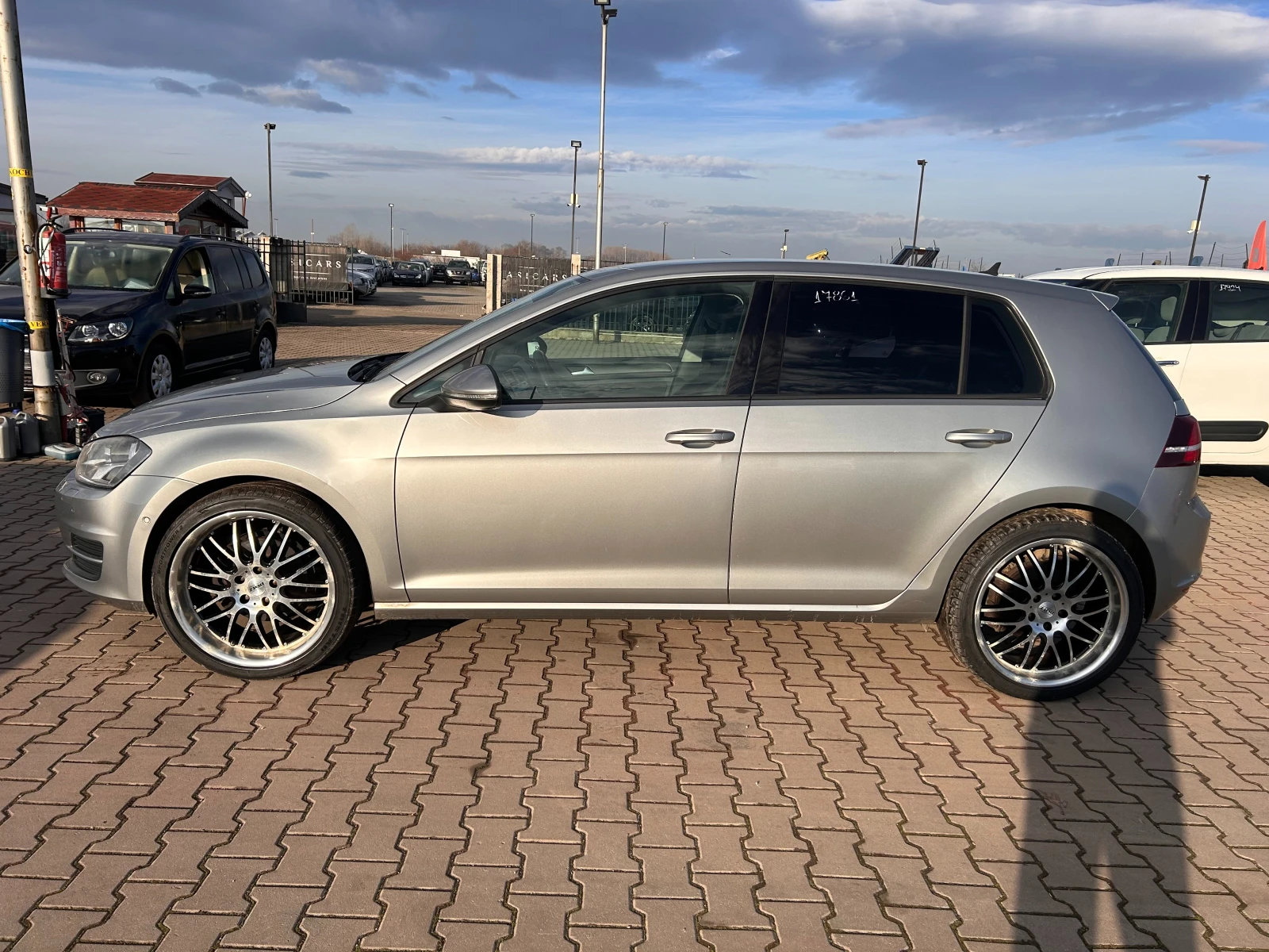 VW Golf 2.0TDI AVTOMAT/NAVI EURO 5 - изображение 9