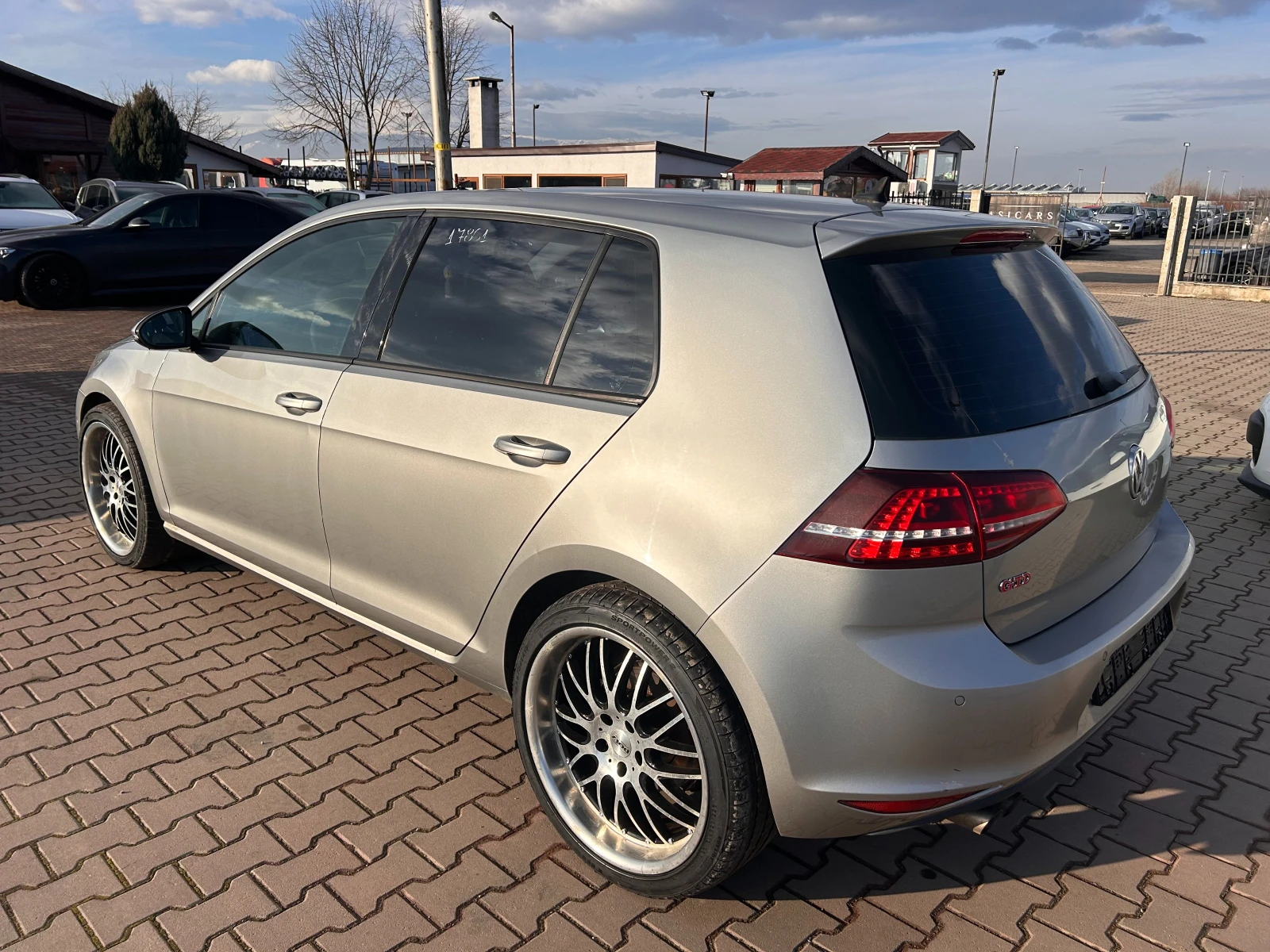 VW Golf 2.0TDI AVTOMAT/NAVI EURO 5 - изображение 8