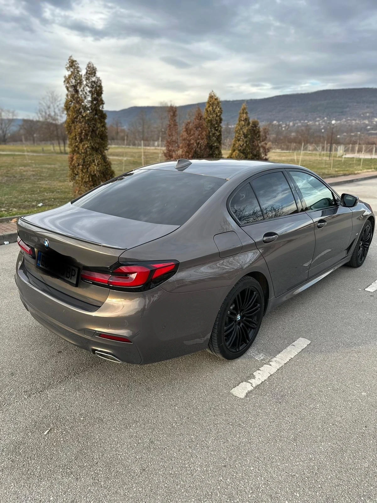 BMW 530E  - изображение 2