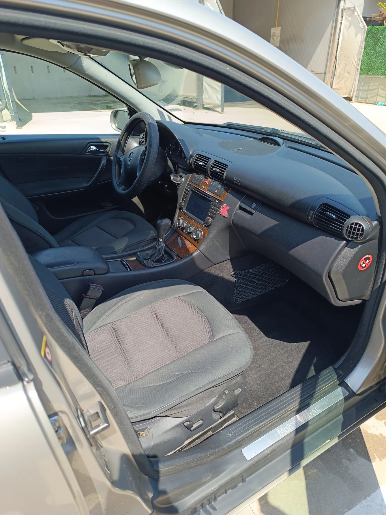 Mercedes-Benz C 200  - изображение 3