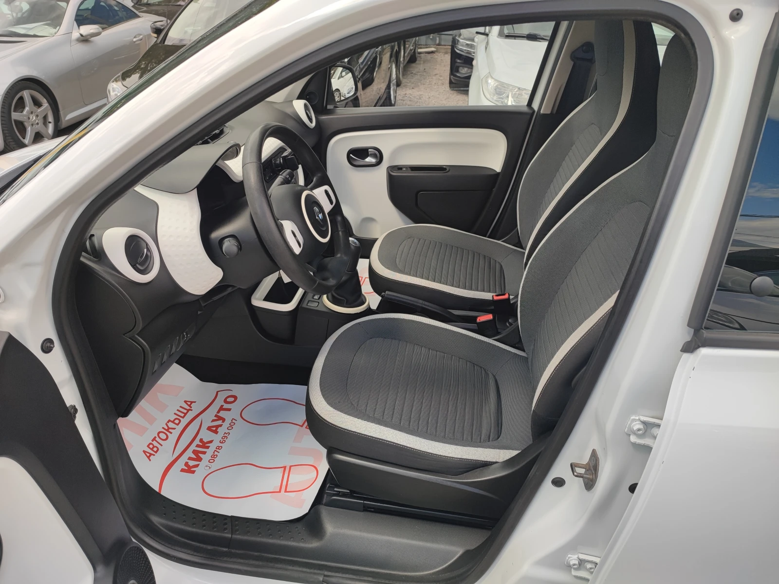 Renault Twingo 1.0 - 70ks - КЛИМАТИК  - изображение 9