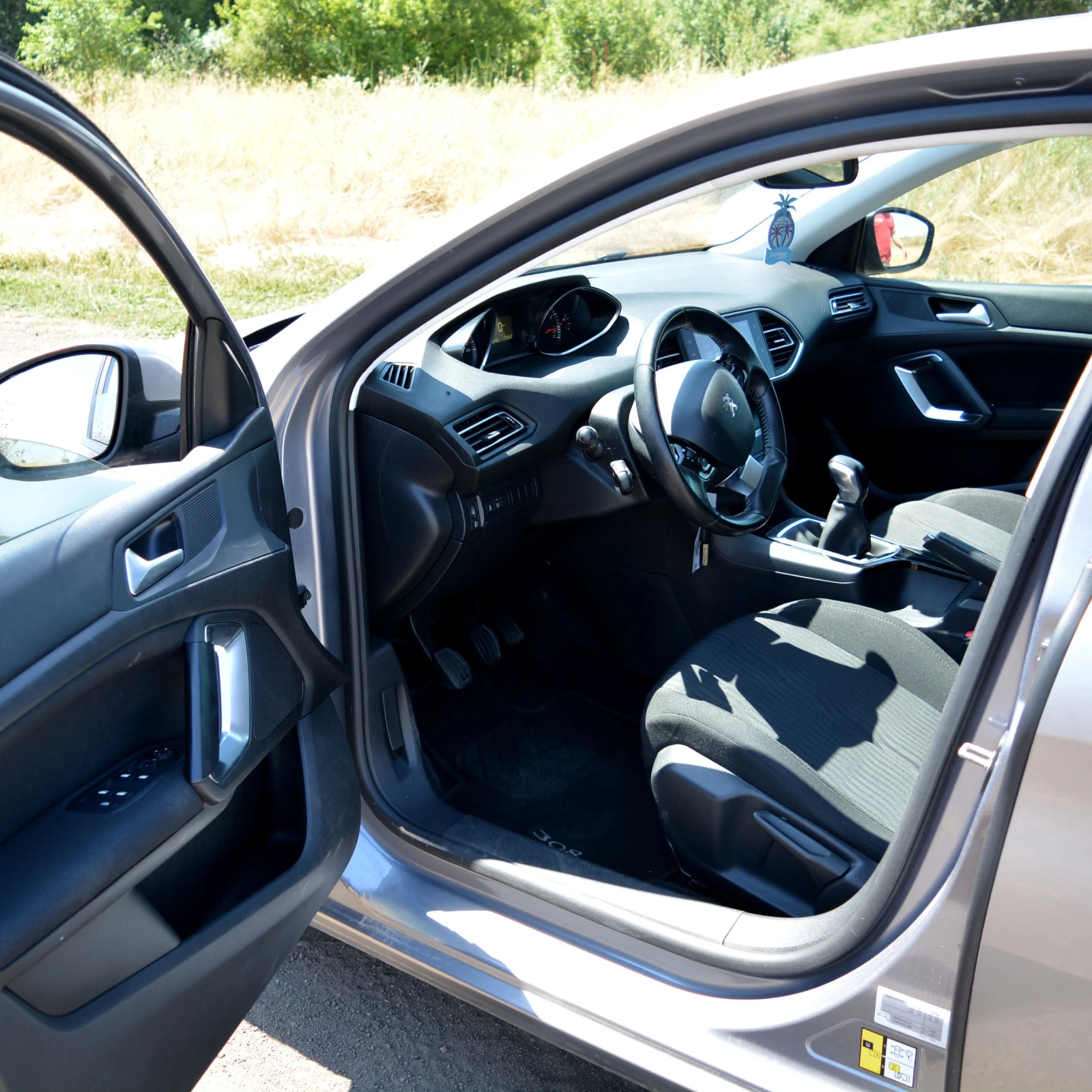 Peugeot 308 1.2 Turbo - изображение 5