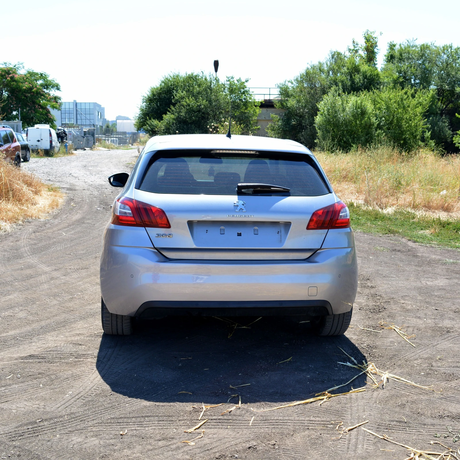 Peugeot 308 1.2 Turbo - изображение 4