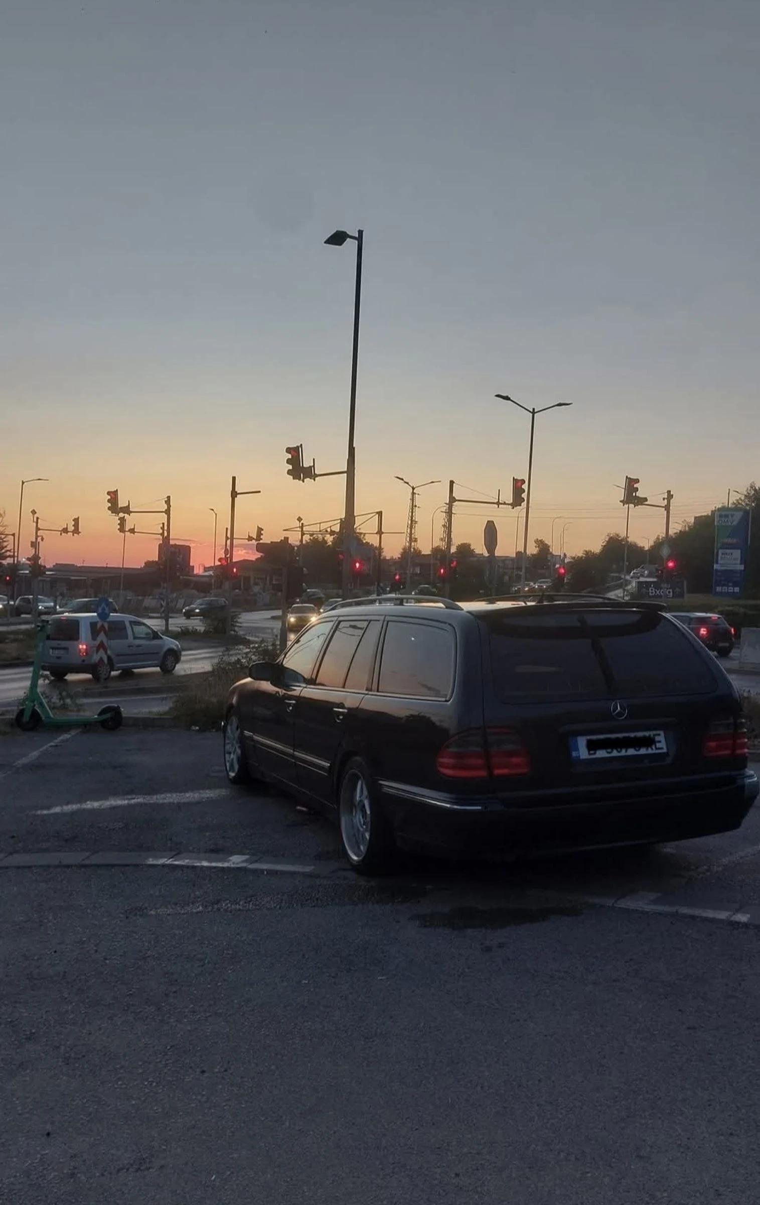 Mercedes-Benz E 430  - изображение 2