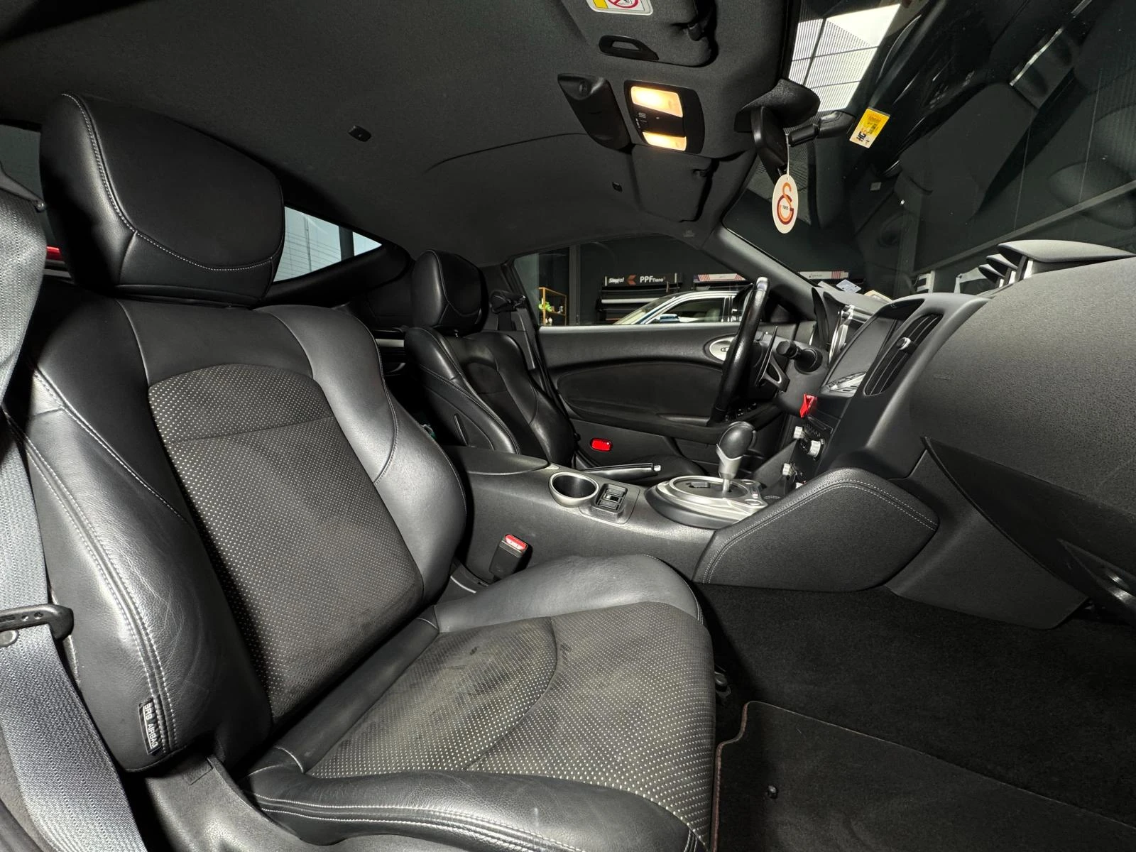 Nissan 370Z NISMO VQ37 Camera* BOSE* Подгрев - изображение 7