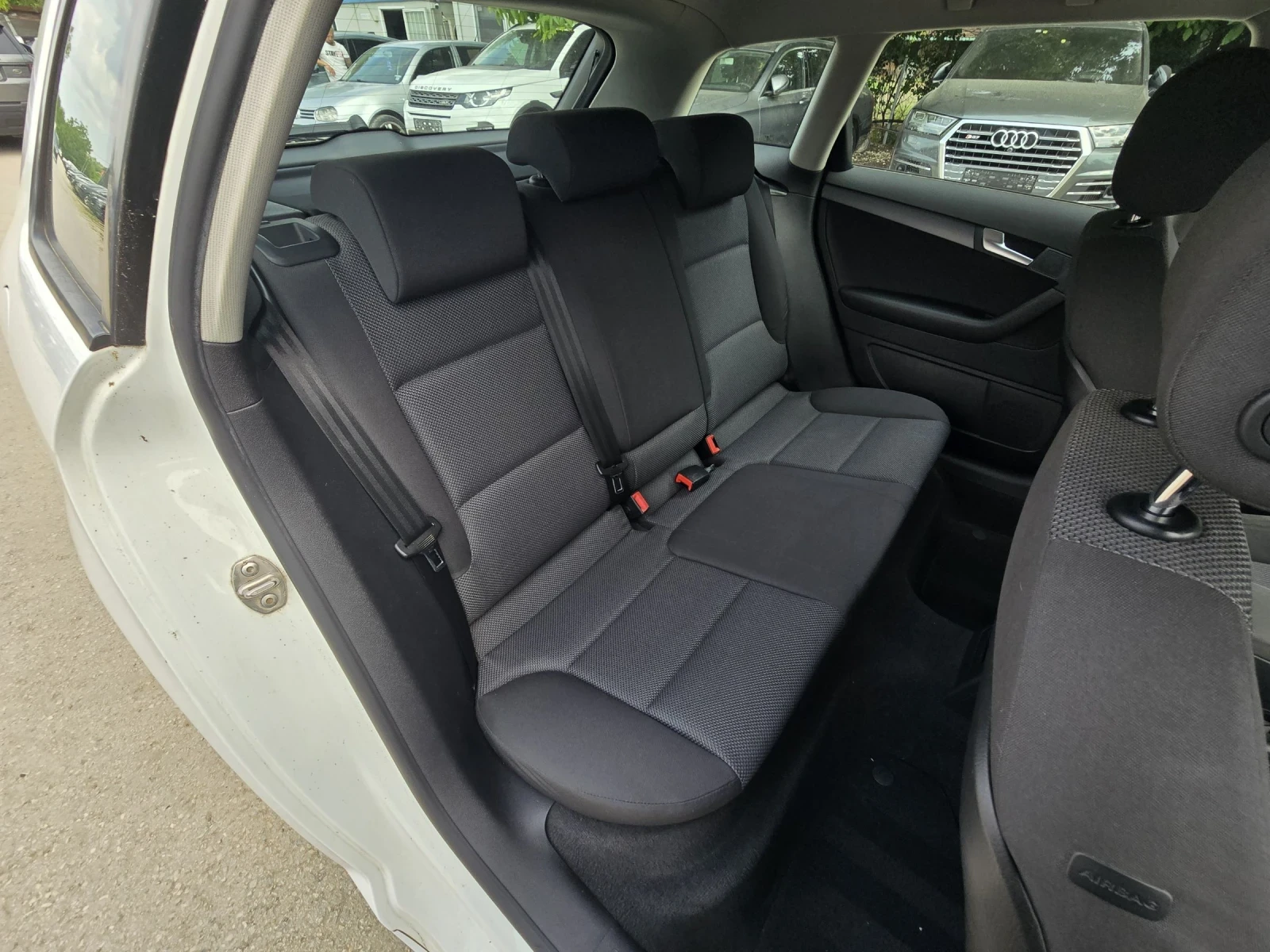 Audi A3 1.6TDI 90к.с S-line , снимка 14 - Автомобили и джипове - 53286704