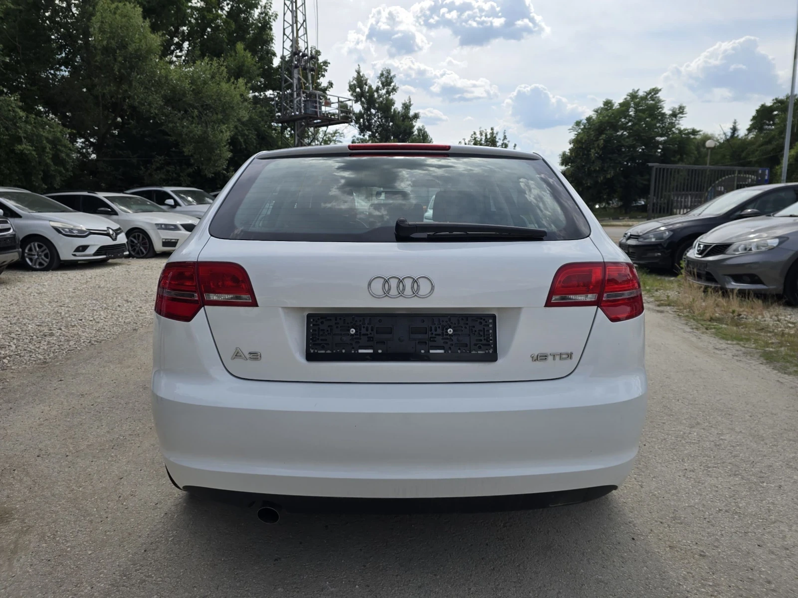 Audi A3 1.6TDI 90к.с S-line , снимка 6 - Автомобили и джипове - 53286704