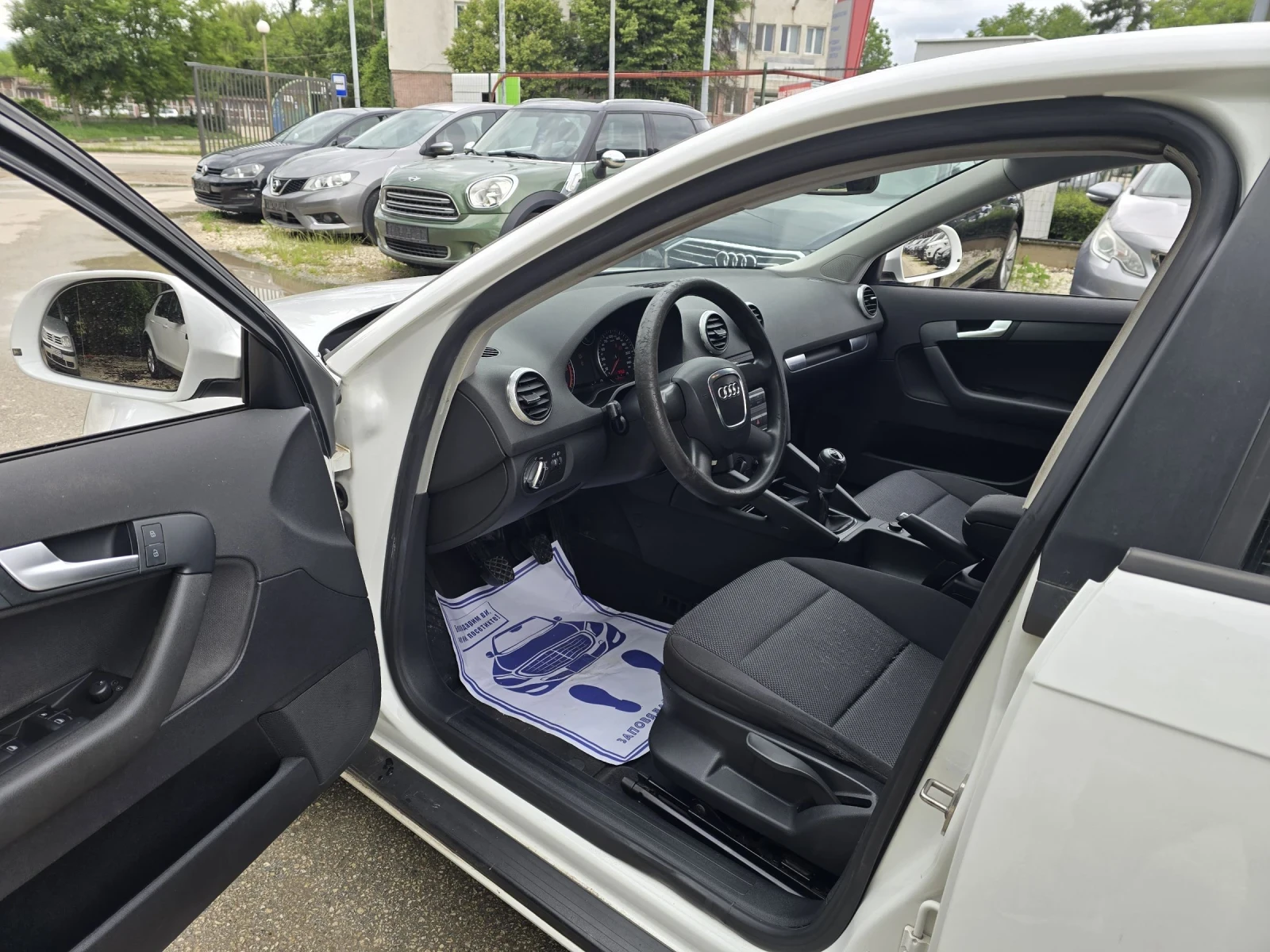 Audi A3 1.6TDI 90к.с S-line , снимка 11 - Автомобили и джипове - 53286704