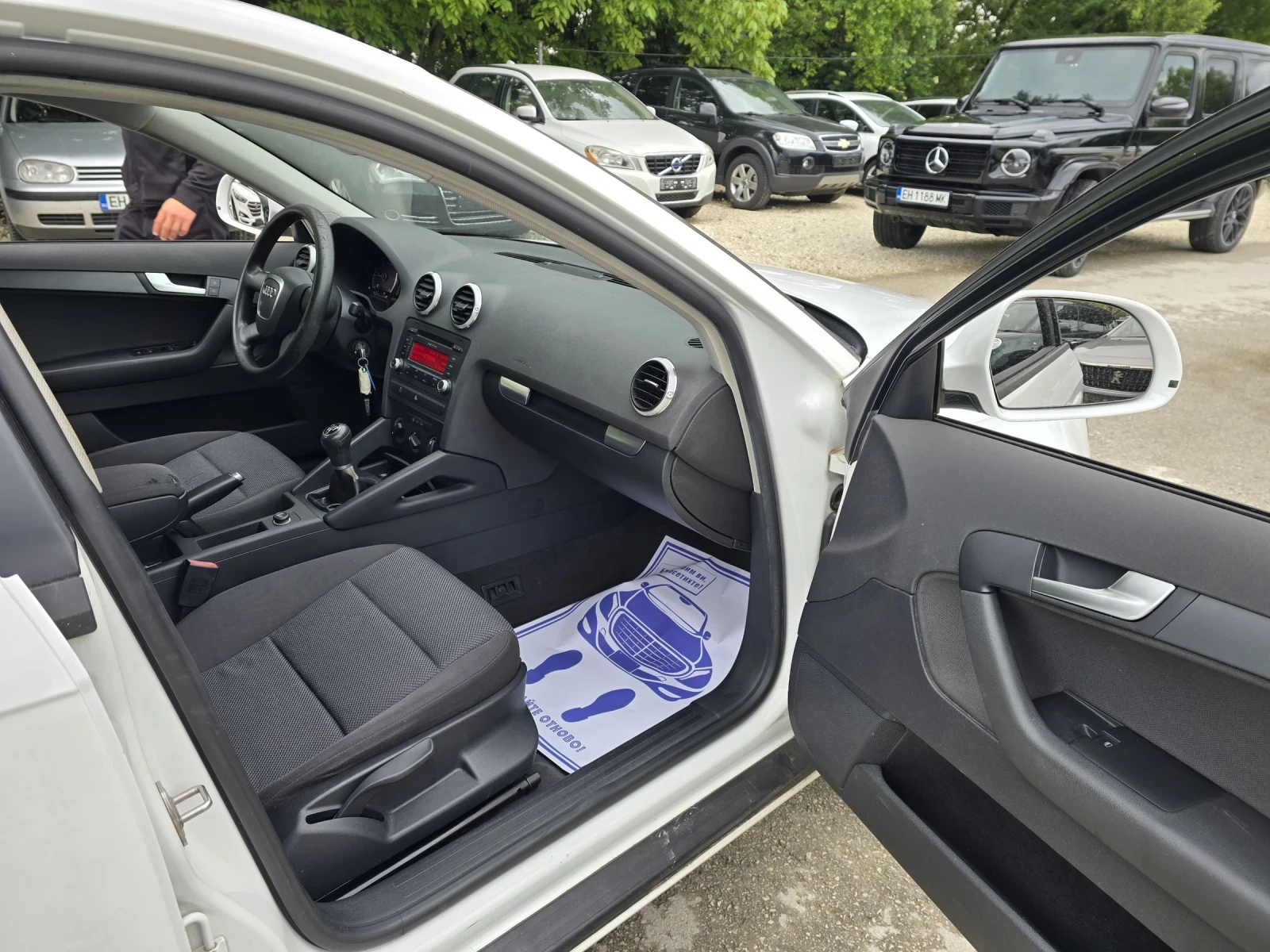 Audi A3 1.6TDI 90к.с S-line , снимка 14 - Автомобили и джипове - 53286704