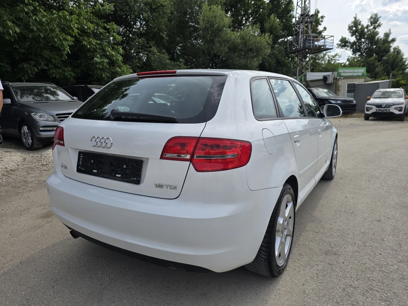 Audi A3 1.6TDI 90к.с S-line , снимка 4 - Автомобили и джипове - 53286704