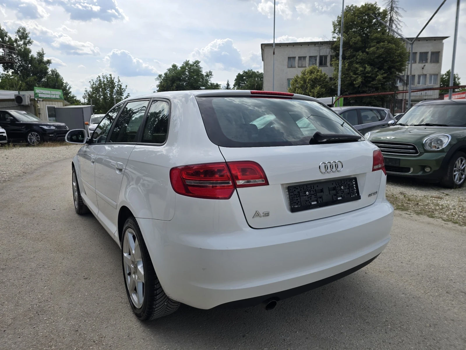 Audi A3 1.6TDI 90к.с S-line , снимка 3 - Автомобили и джипове - 53286704