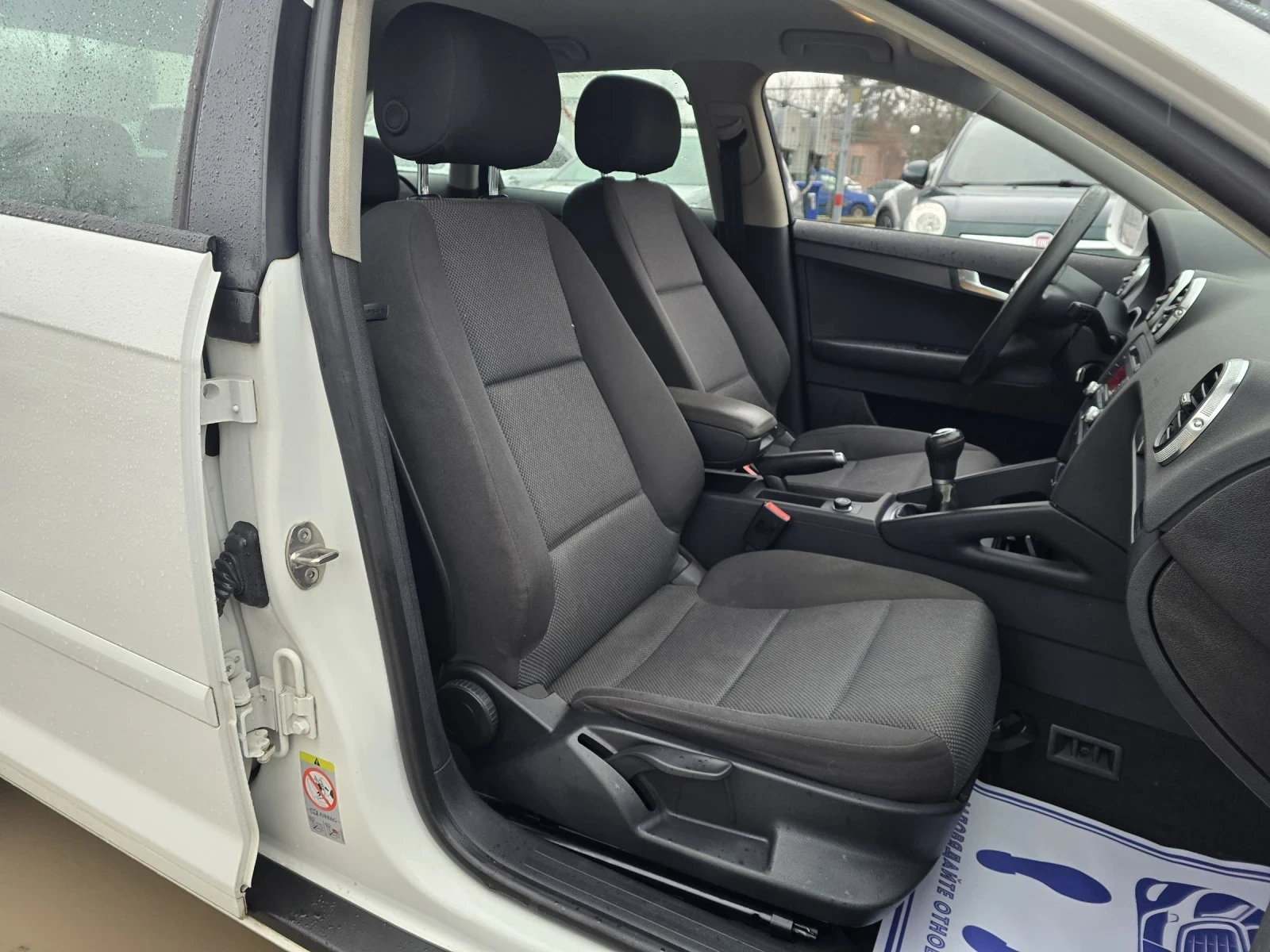 Audi A3 1.6TDI 90�.� S-line  | Mobile.bg � ����������� 13