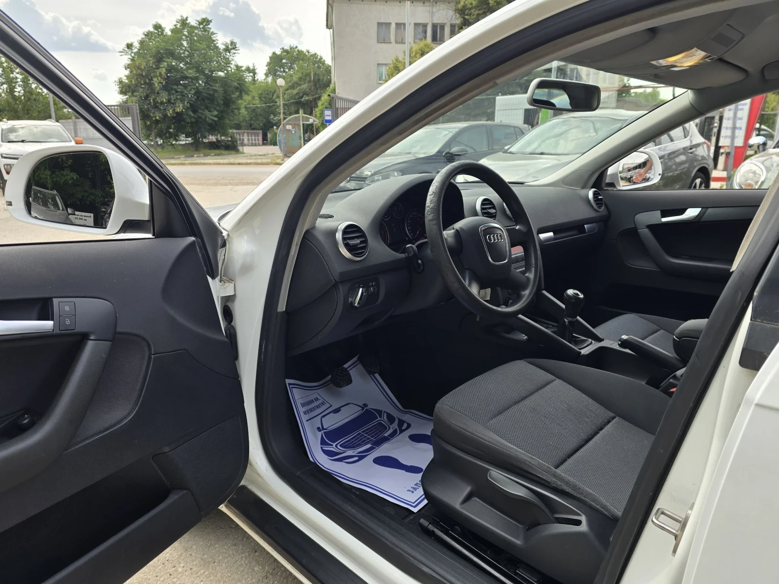 Audi A3 1.6TDI 90к.с S-line , снимка 10 - Автомобили и джипове - 53286704