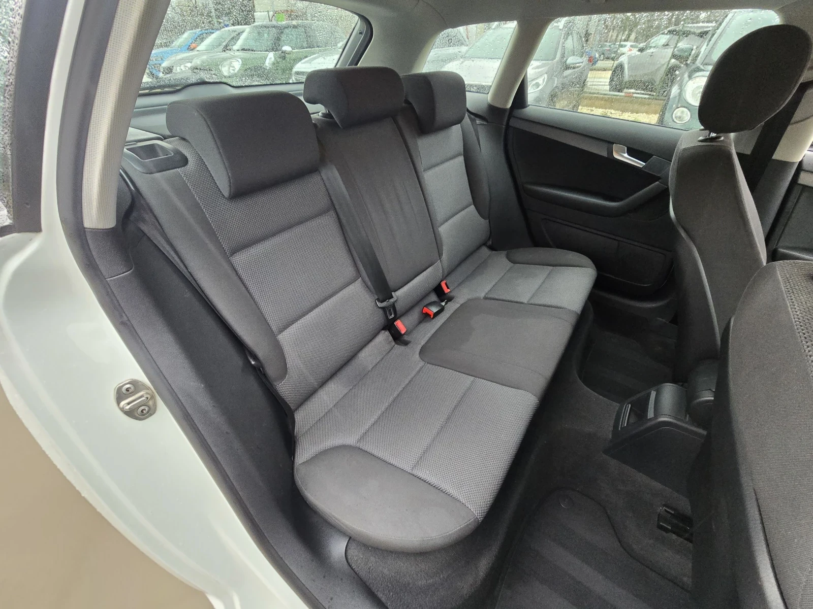 Audi A3 1.6TDI 90�.� S-line  | Mobile.bg � ����������� 15
