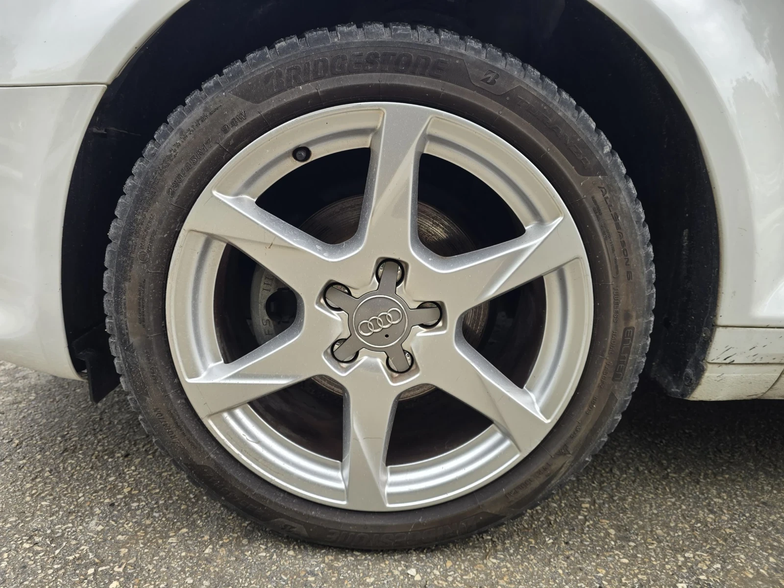 Audi A3 1.6TDI 90к.с S-line , снимка 9 - Автомобили и джипове - 53286704