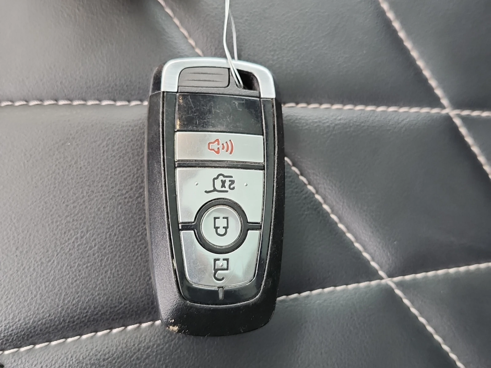 Ford Mustang Mach-E CALIFORNIA ROUTE 1, снимка 10 - Автомобили и джипове - 53761106