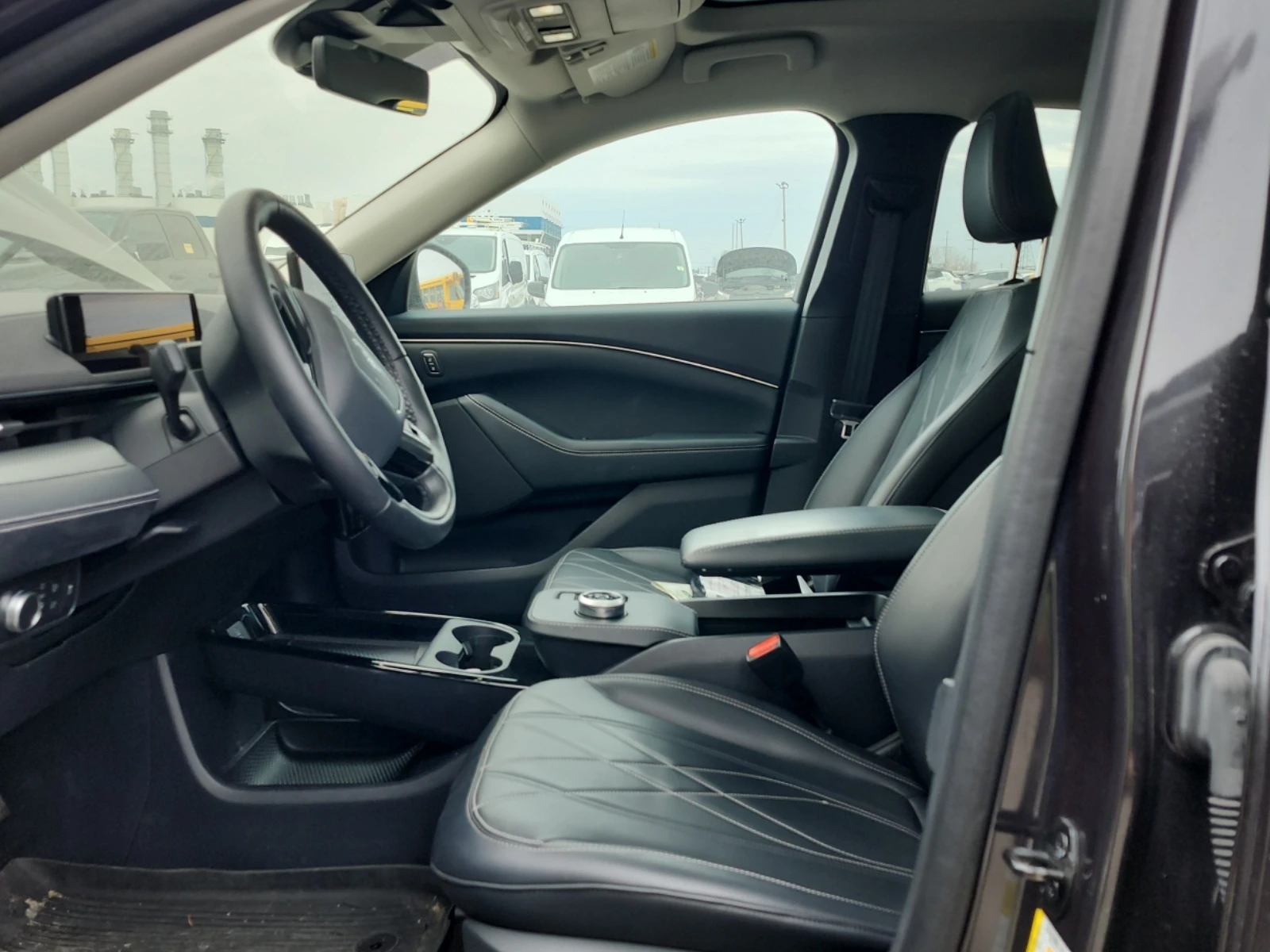 Ford Mustang Mach-E CALIFORNIA ROUTE 1, снимка 7 - Автомобили и джипове - 53761106